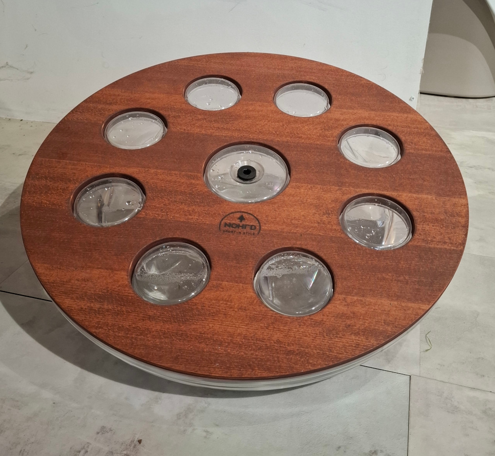NOHrD Eau-Me Board mit Wasser Club-Sport Ausstellungsstück
